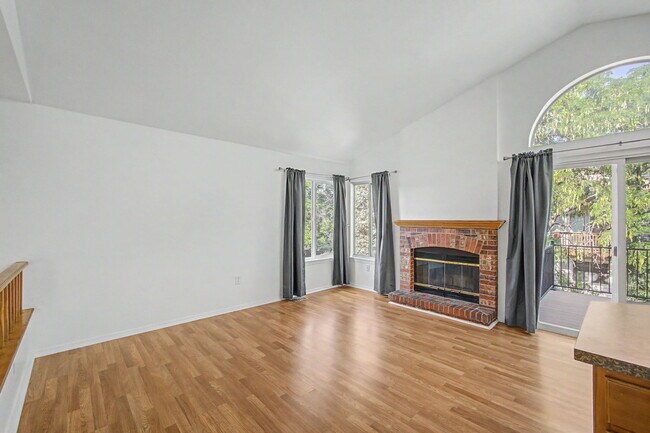 Foto del edificio - 3731 Shefield Dr