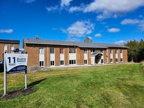 Building Photo - 11 Reading Crescent