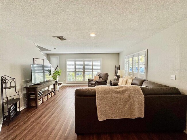 Foto del edificio - 2879 Thaxton Dr