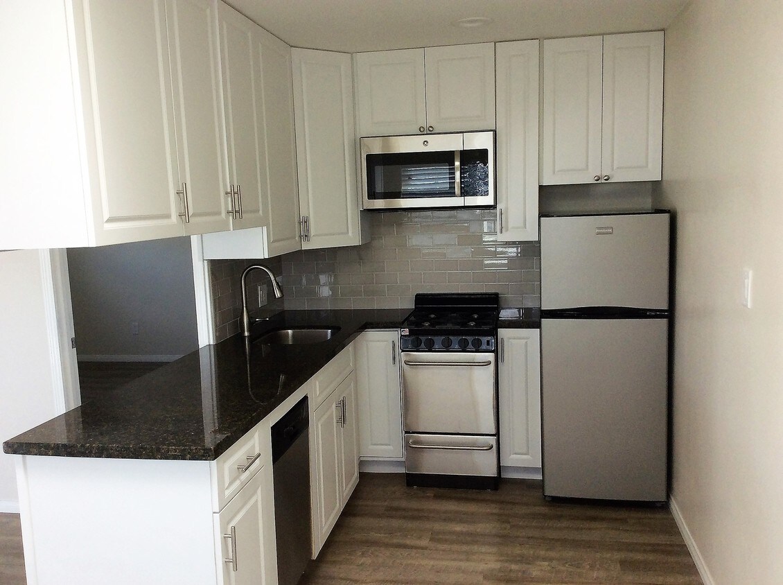 Foto principal - 2804 Sawtelle Blvd