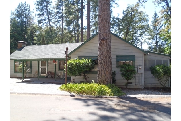 Building Photo - 1080 Pearson Rd