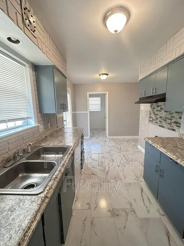 Foto del edificio - 4437 Hodge Rd