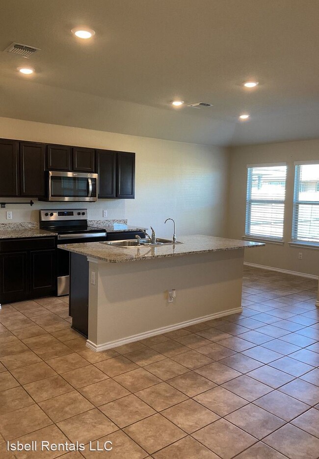 Foto del edificio - 3 br, 2 bath House - 6005 Sally Ride Lane