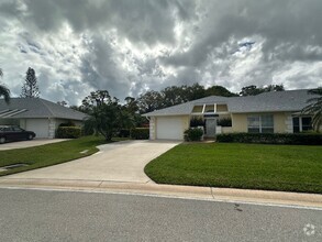 Building Photo - 831 Lake Orchid Cir