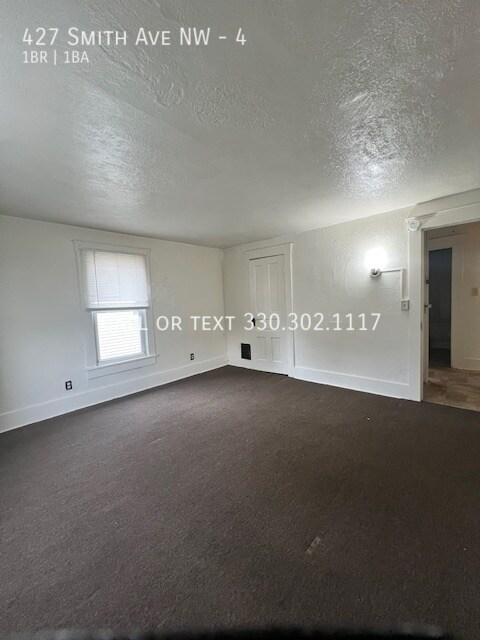 Foto del edificio - Spacious second level apartment in Canton NW