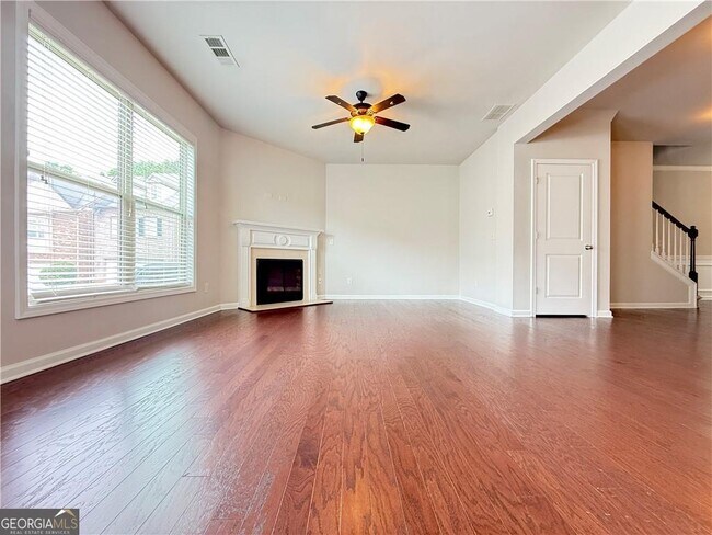 Foto del edificio - 1044 Haley Wds Ln