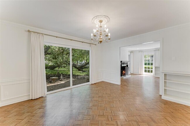 Foto del edificio - 2906 Glenview Ave