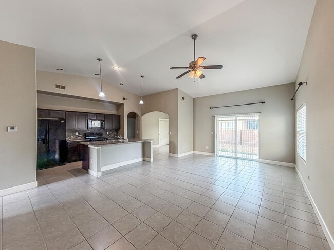 Foto del edificio - 4820 W Steel Driver Rd