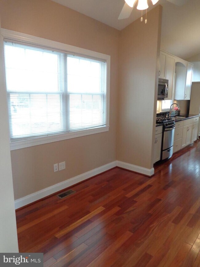 Foto del edificio - 5590 Old Farm Ln