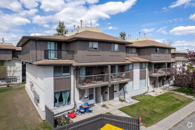 Building Photo - King's Alley