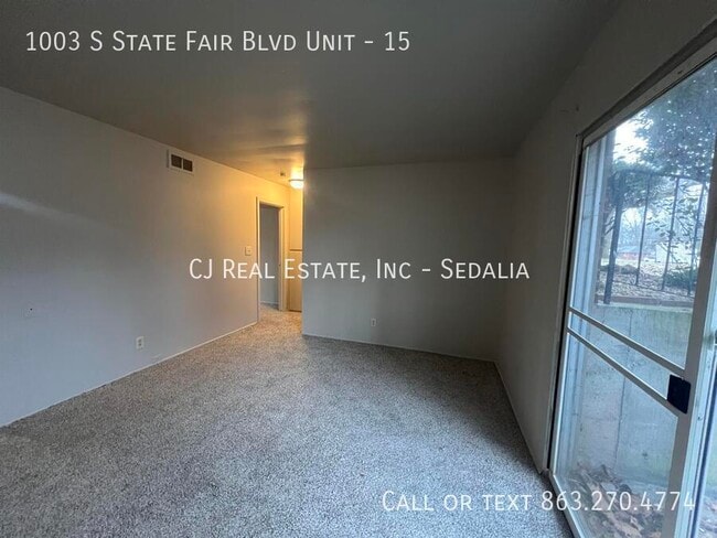 Building Photo - 1003 S State Fair Blvd