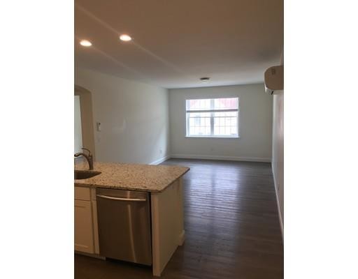 Building Photo - 2 bedroom in North Andover MA 01845