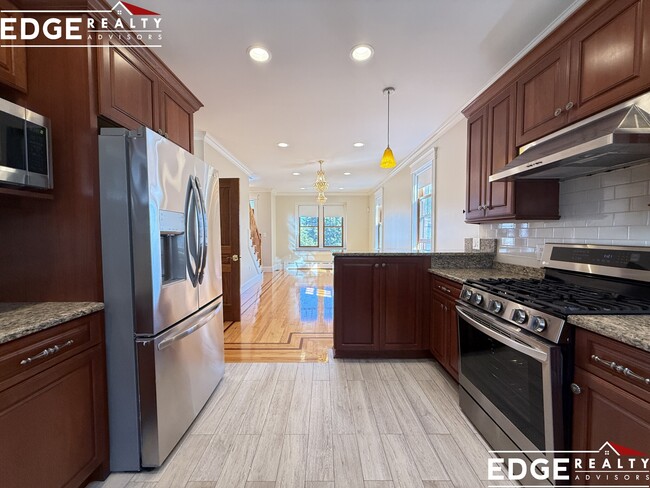 Building Photo - 46 Gerrish St