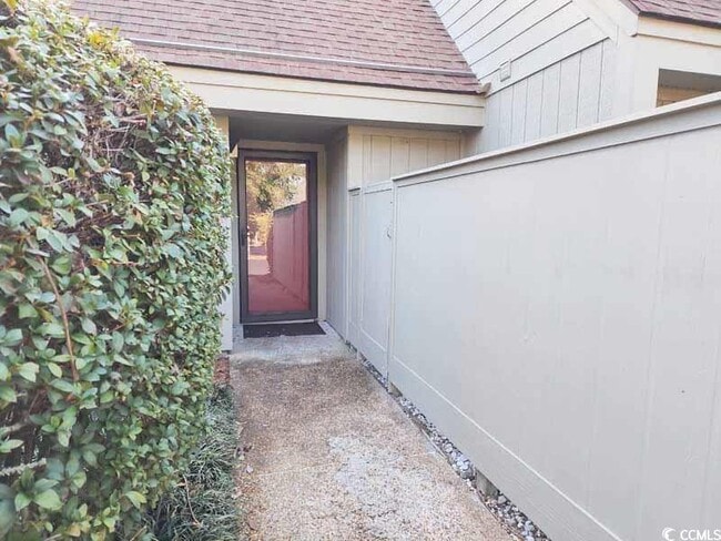 Building Photo - 177 Club Cir