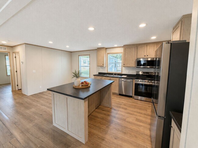 Foto del edificio - 5372 Lookout Ln