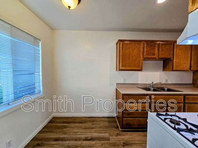 Foto del edificio - 2223 248th St