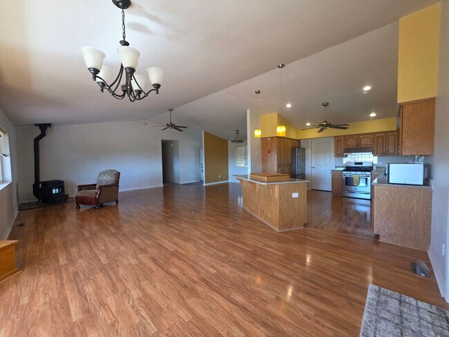 Foto del edificio - 3671 Sandstone Dr