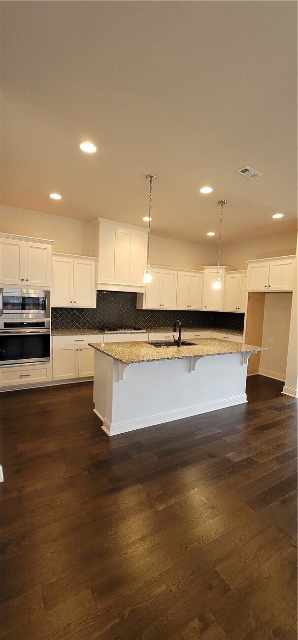 Foto del edificio - 5107 SW Kemptown Pl