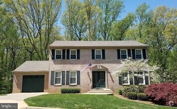 Building Photo - 15986 Cove Ln