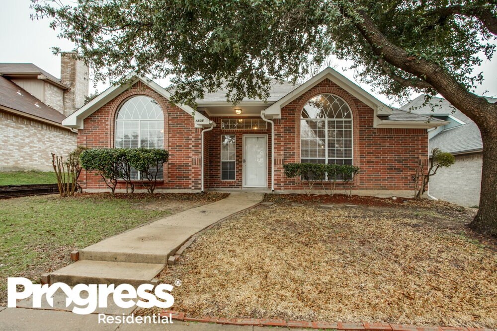 Primary Photo - 1806 Dartbrook Dr