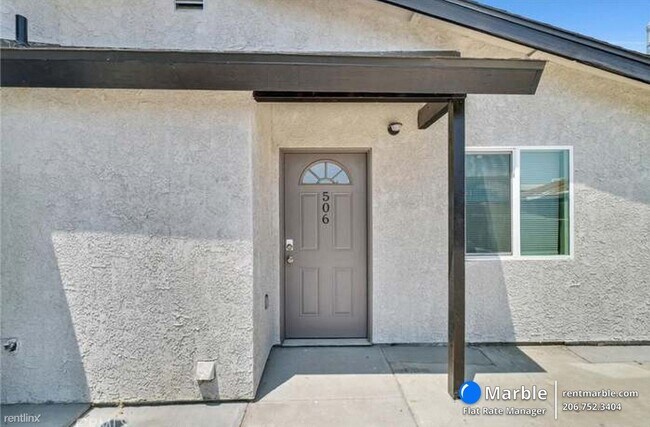 Foto del edificio - 2 br, 1 bath House - 506 S Sandalwood Ave