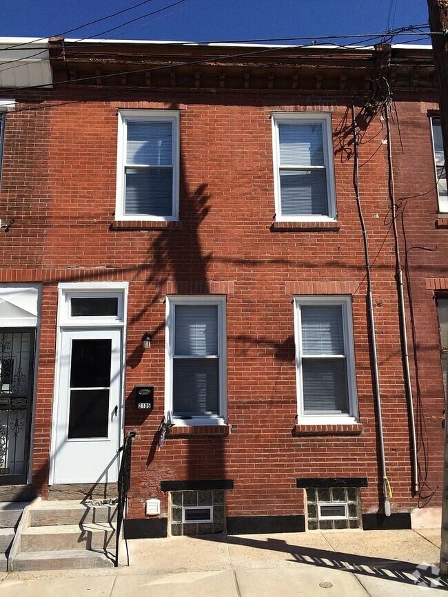 Building Photo - 2105 W Seybert St