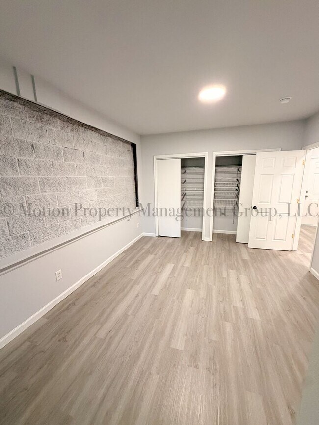 Foto del edificio - 6920 Northside Dr