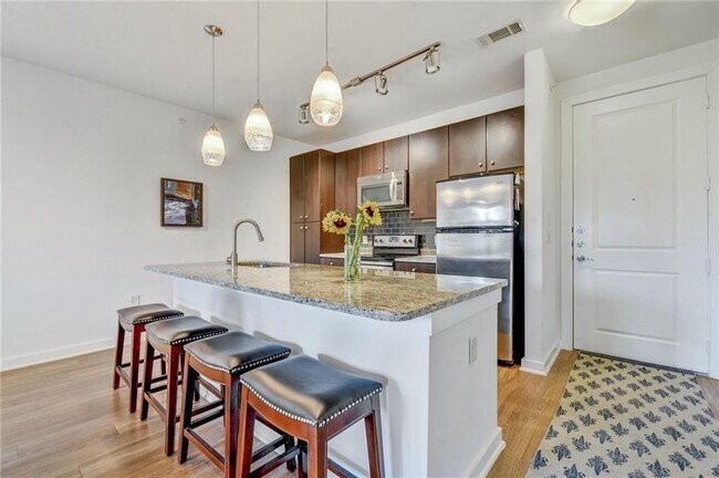 Foto del edificio - 1900 Barton Springs Rd