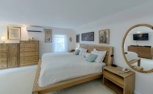 Building Photo - 11 Dubiel Dr