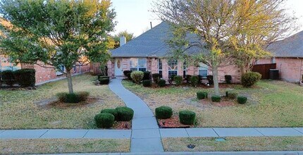 Building Photo - 1610 Lake Travis Dr