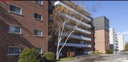 Building Photo - West Park II