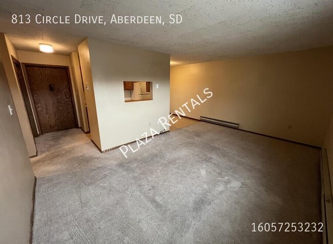 Building Photo - 505 S Washington St