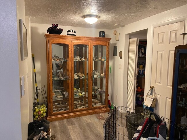 Building Photo - 1B/1B Pet Friendly Apartment South of BYU