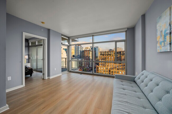 Foto del edificio - 800 The Mark Ln