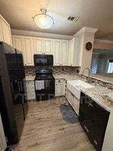 Building Photo - 8434 Walerga Rd