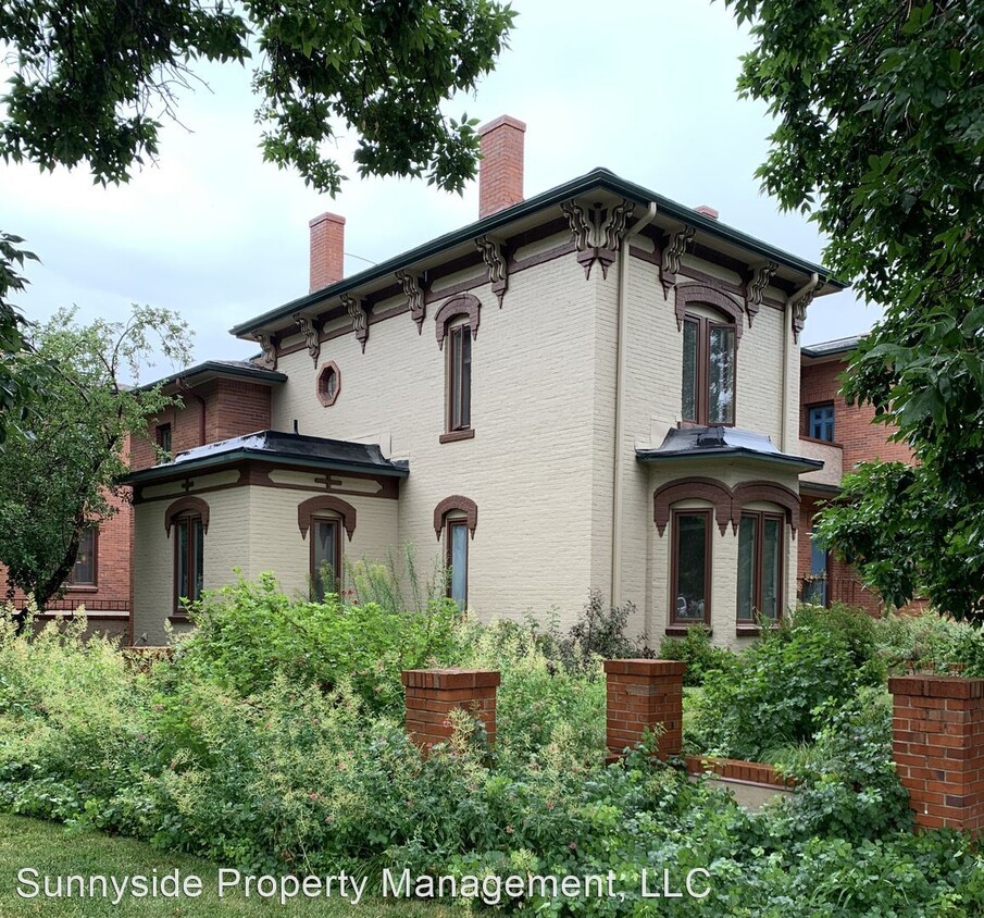 Primary Photo - 3 br, 2.5 bath House - 1705 Grove Street 1E