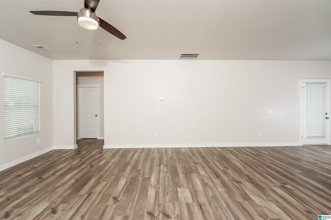Foto del edificio - 9921 Hunter Pl
