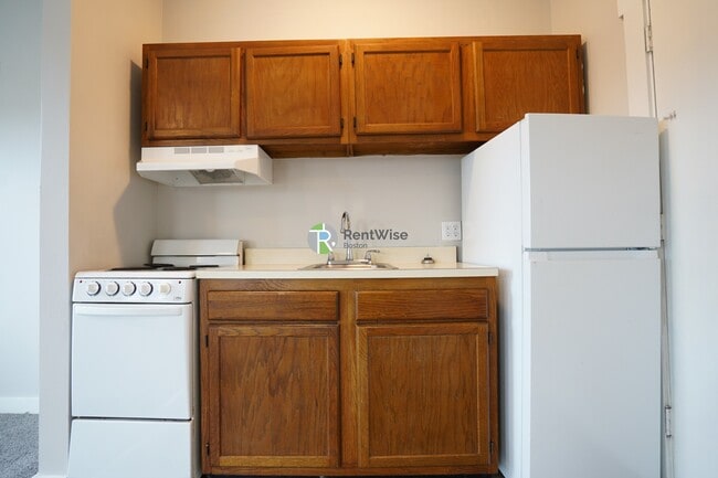 Foto del edificio - 592 Cambridge St