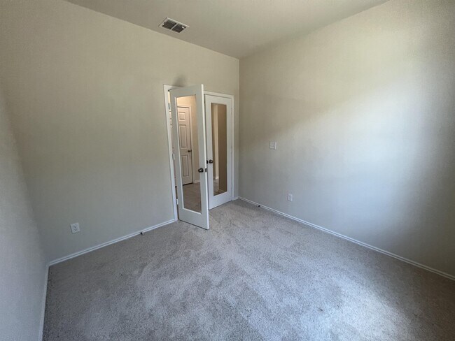 Building Photo - 10349 Gibbons Creek