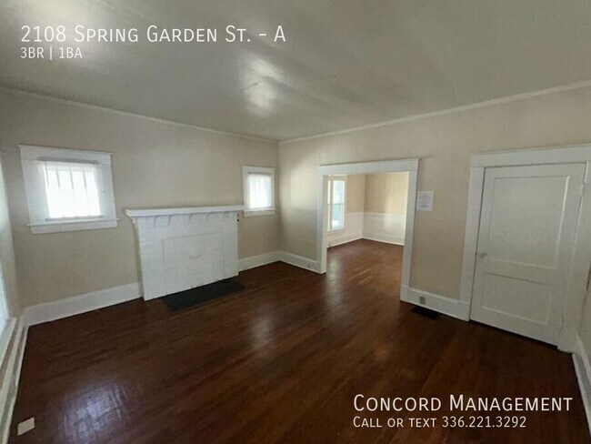 Foto del edificio - 2108 Spring Garden St
