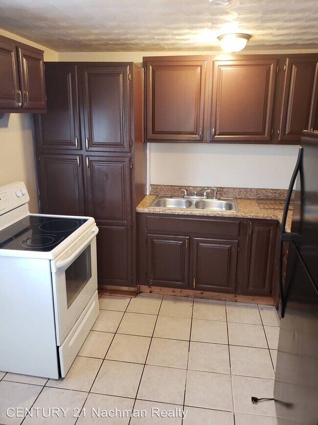 Foto del edificio - 1819 Tidewater Dr