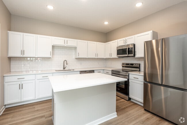 Interior Photo - Diamond Ridge Estates