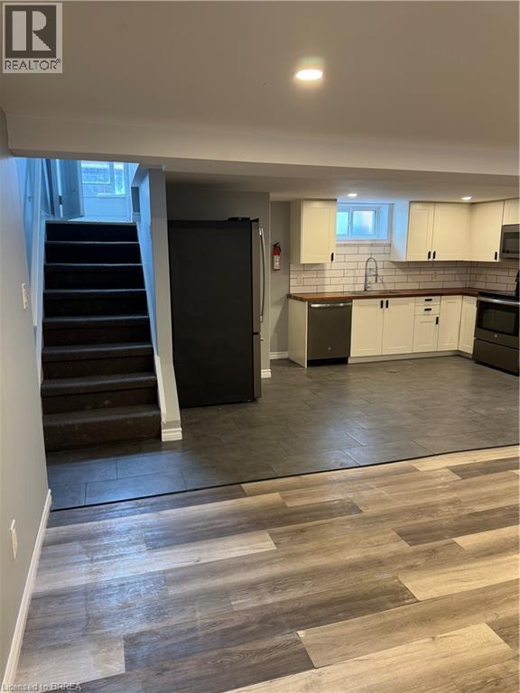 Photo du bâtiment - 46 Linden Ave
