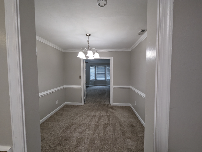 Building Photo - 2038 Allison Dr