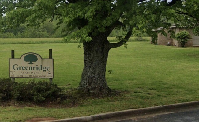 Foto del edificio - 25600 Smithfield Rd