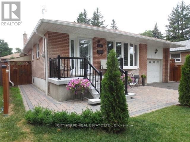 Primary Photo - 12 Pagoda Pl