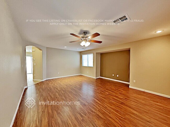 Building Photo - 9180 Giardino Villa St