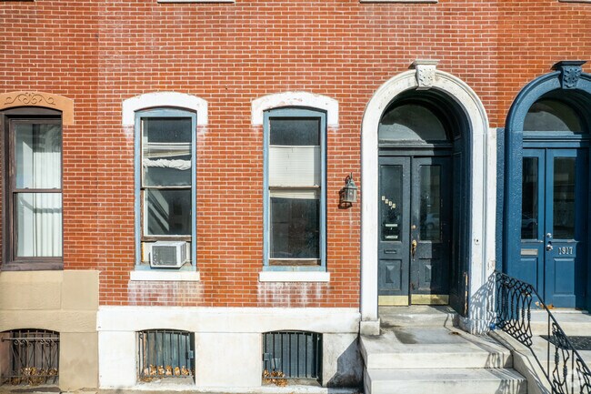 Foto del edificio - 1919 Spring Garden Street