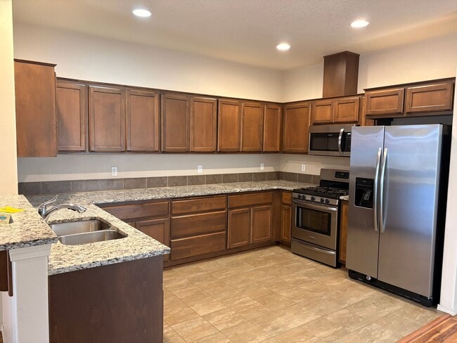 Photo - Well Maintained Spacious 4 BD Home with Granite Countertops, Hardwood Floors, High Ceilings, Grea...