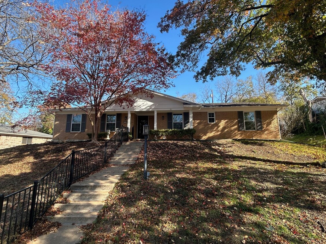 Primary Photo - Updated Central Waco Home